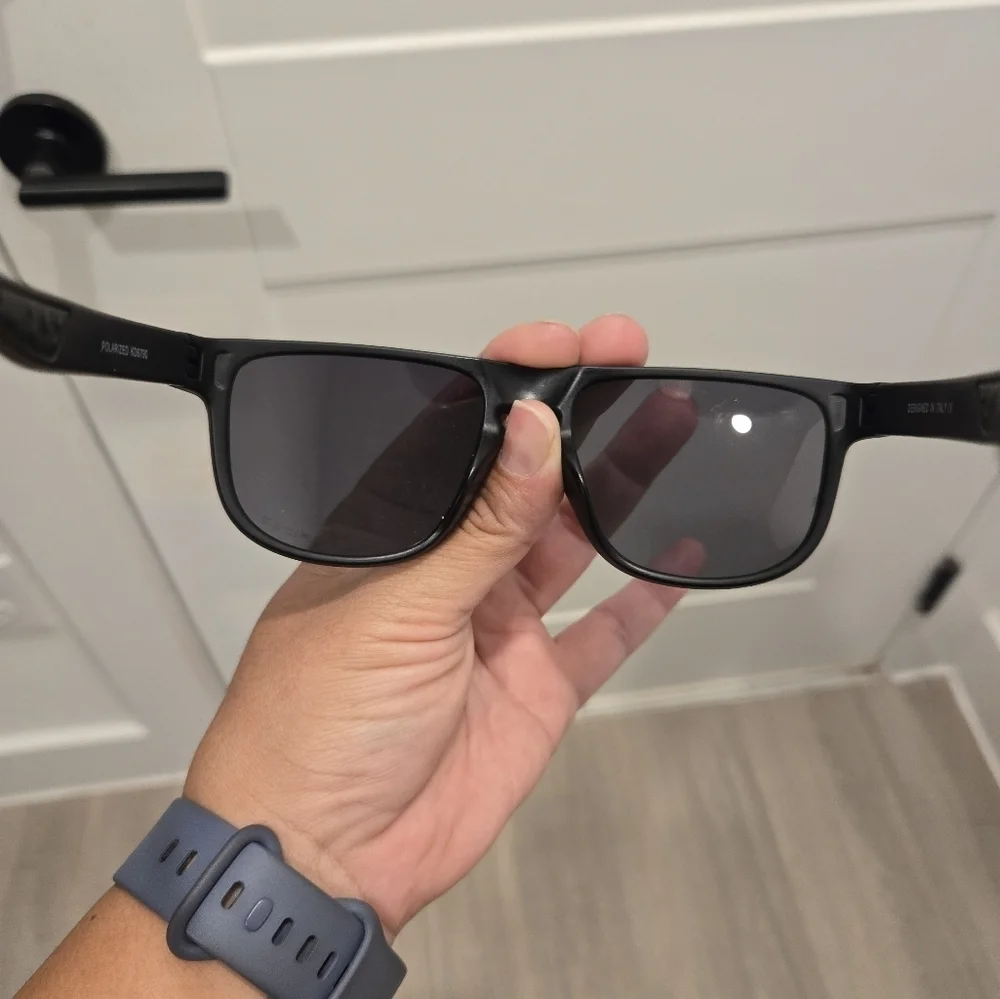 Unisex Unbranded Black Polarized Sunglasses Kd6790 Designed In Italy